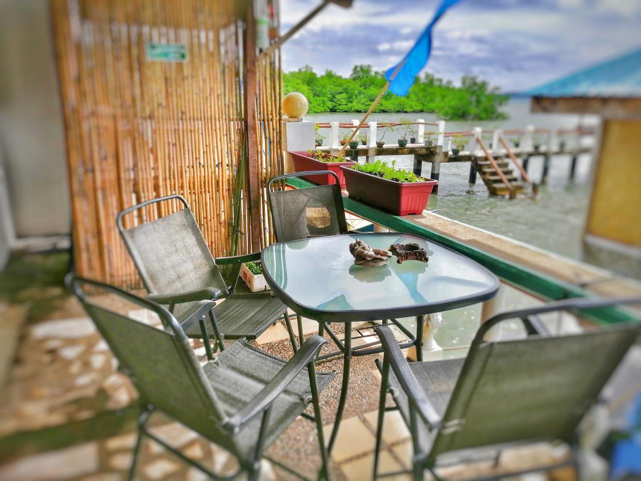 Bella Louise Lodging House Bar And Resto Busuanga Extérieur photo